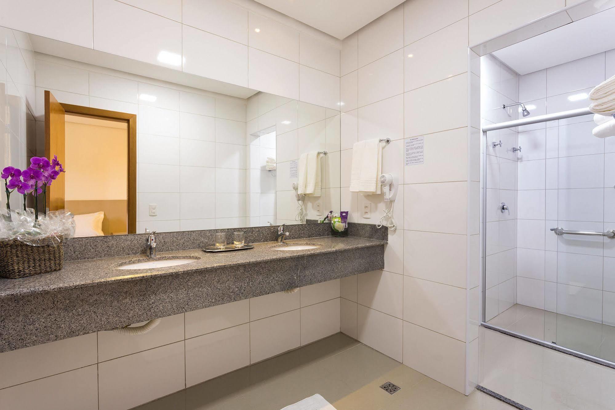 Liguori Hotel Trindade  Luaran gambar